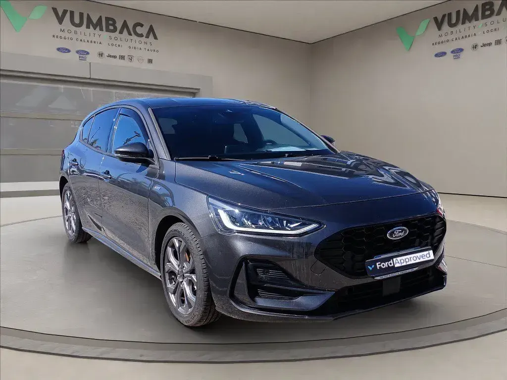 Usata Ford Focus ST-Line 125 CV (91 kW) 2022 Grigio Berlina
