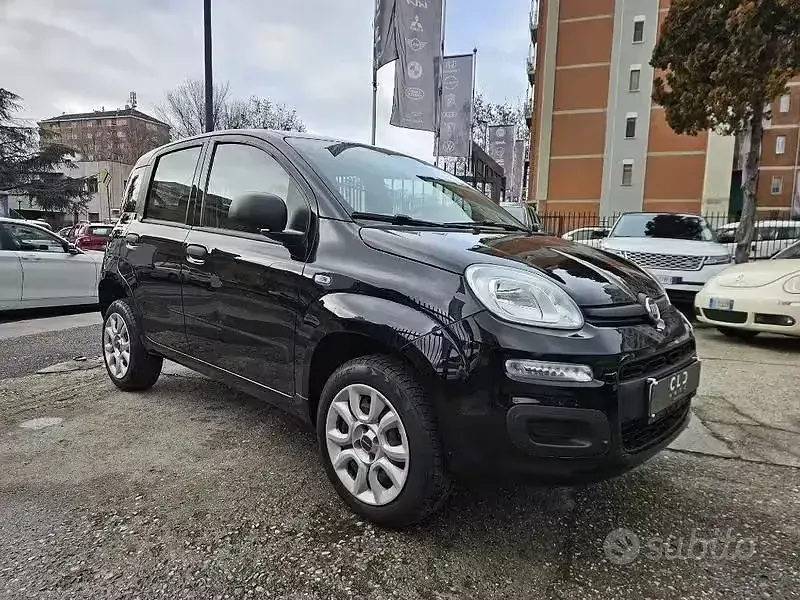 Usata Fiat Panda Easy 85 CV (62 kW) 2018 Nero Utilitaria