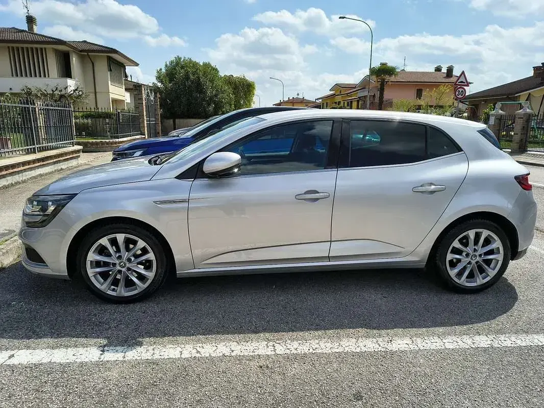 Usata Renault Mégane Intens 110 CV (80 kW) 2018 Berlina
