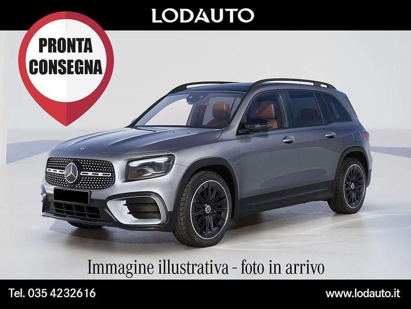 Argento Nuova 2026 Mercedes GLB200 Advanced Plus SUV | 47.400 € (Buon prezzo) - Immagine 1/1