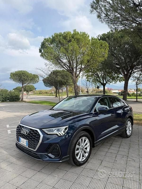 Usata Audi Q3 Comfort 150 CV (110 kW) 2020 Blu SUV