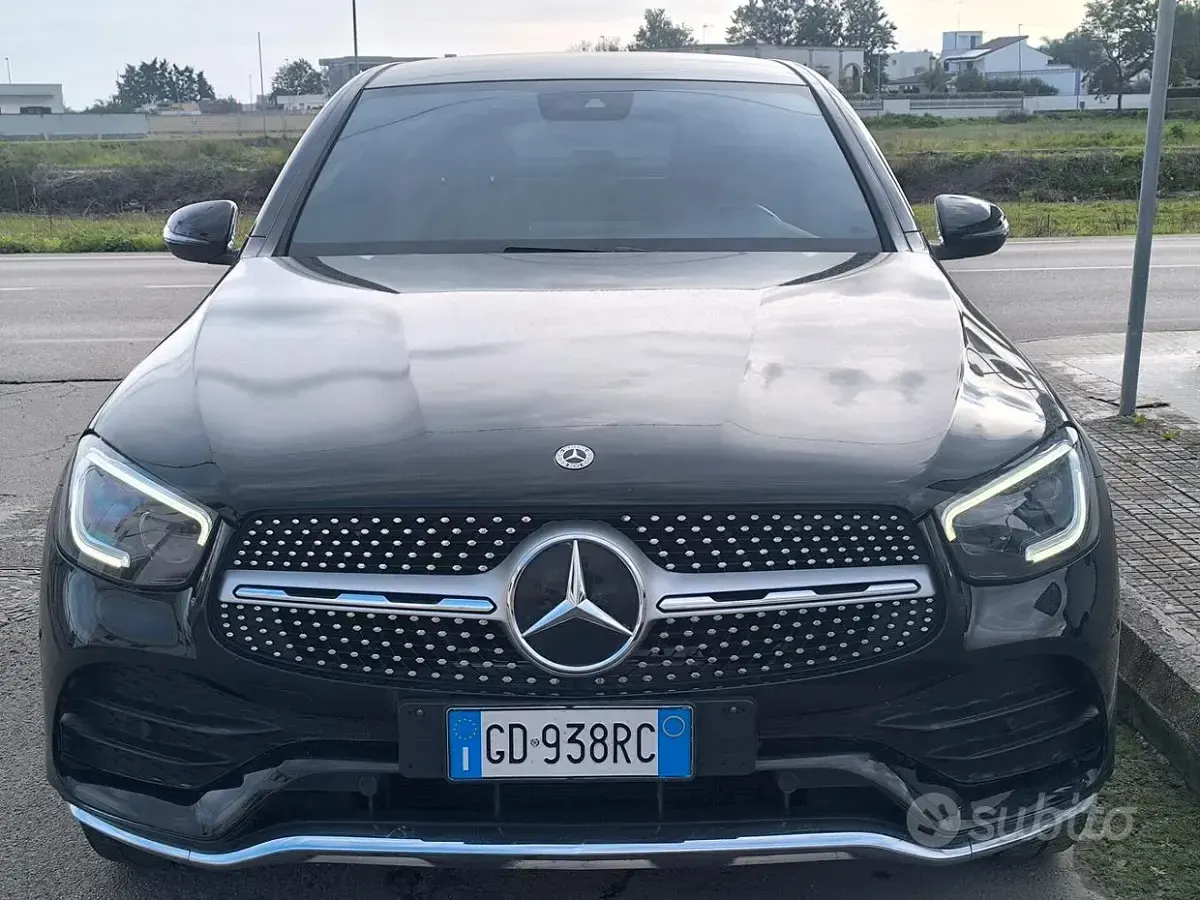 Usata Mercedes GLC220 Premium 194 CV (142 kW) 2020 Nero SUV