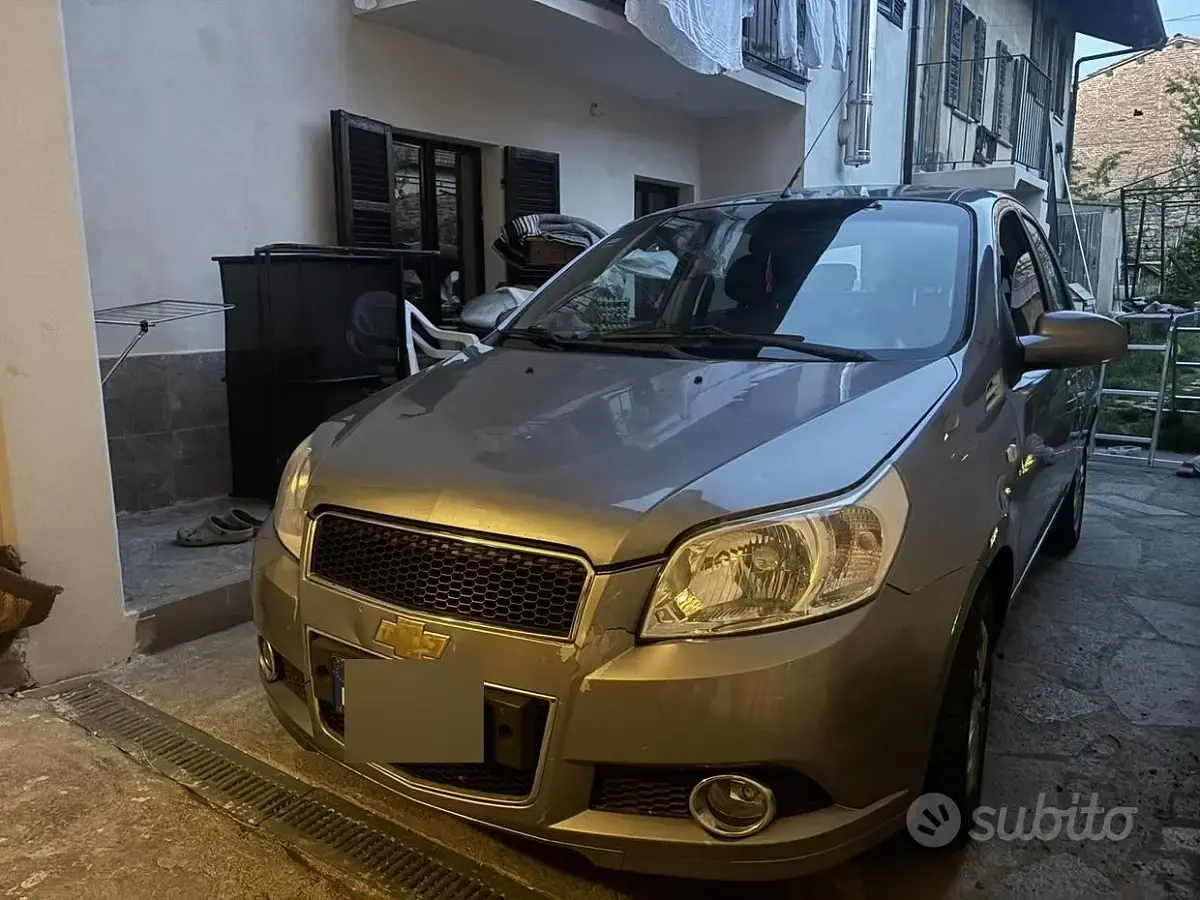 Usata Chevrolet Aveo 84 CV (61 kW) 2009 Grigio Berlina