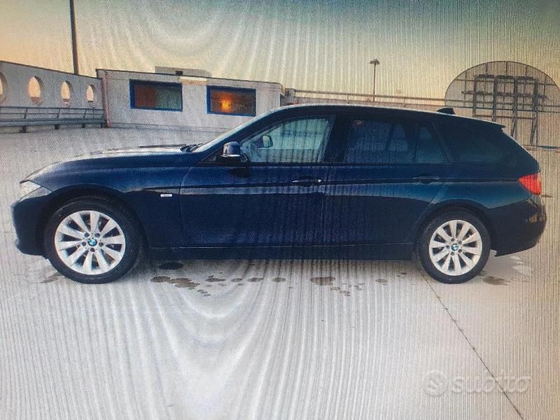 Blu Usata 2014 BMW 320 Efficient Dynamics Station wagon | 10.000 € (Buon prezzo) - Immagine 1/4