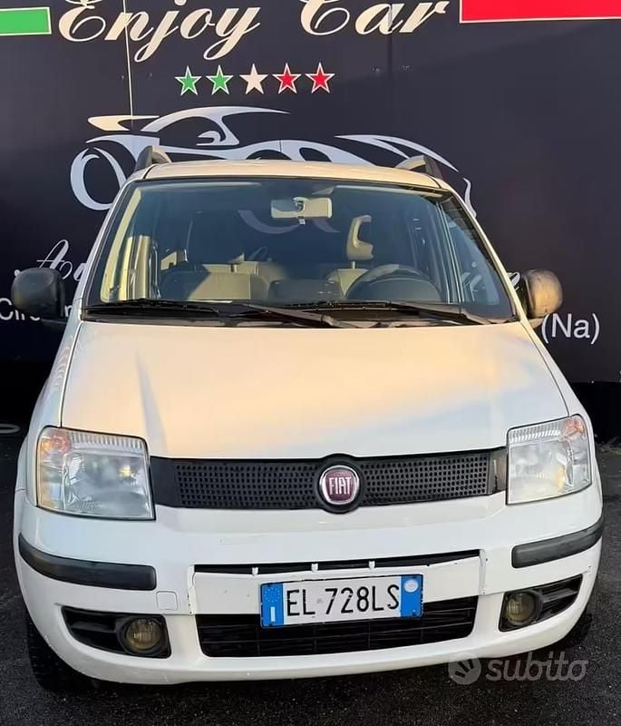 Usata Fiat Panda Classica 77 CV (56 kW) 2012 Bianco Utilitaria