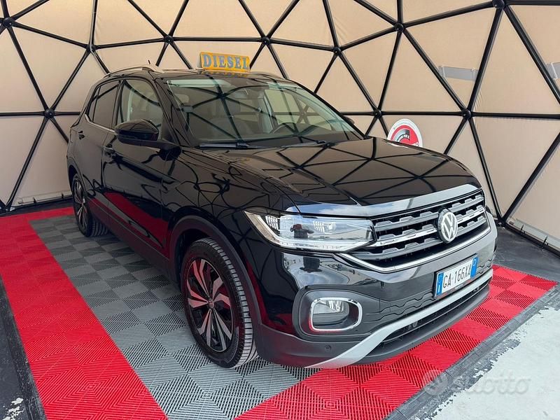 Usata VW T-Cross Advance 95 CV (69 kW) 2020 Nero SUV