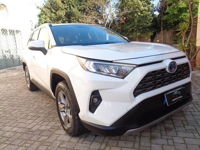 Usata Toyota RAV4 Hybrid Business Edition 178 CV (130 kW) 2023 Bianco SUV