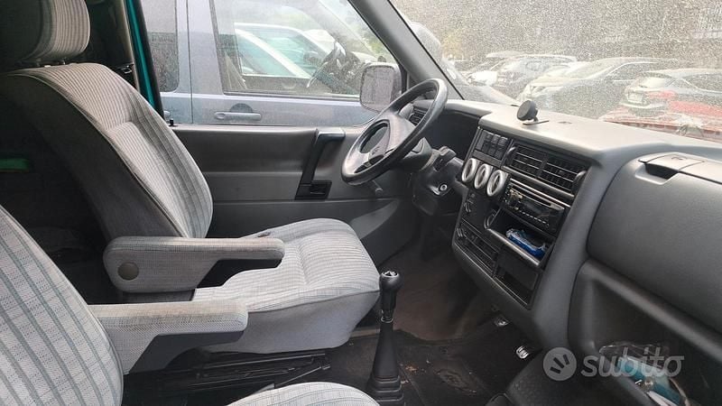 Begagnad VW T4 1995 Grön Van