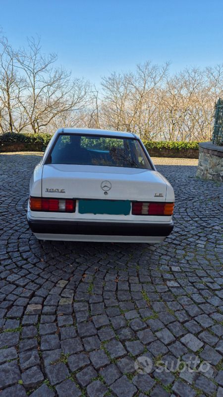Usata Mercedes 190 109 CV (80 kW) 1991 Bianco Berlina