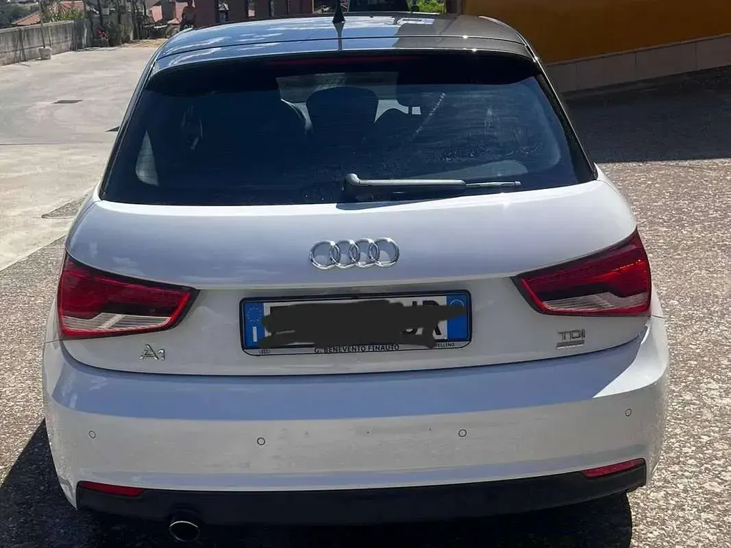 Usata Audi A1 Sportback Sport 90 CV (66 kW) 2015 Bianco Utilitaria