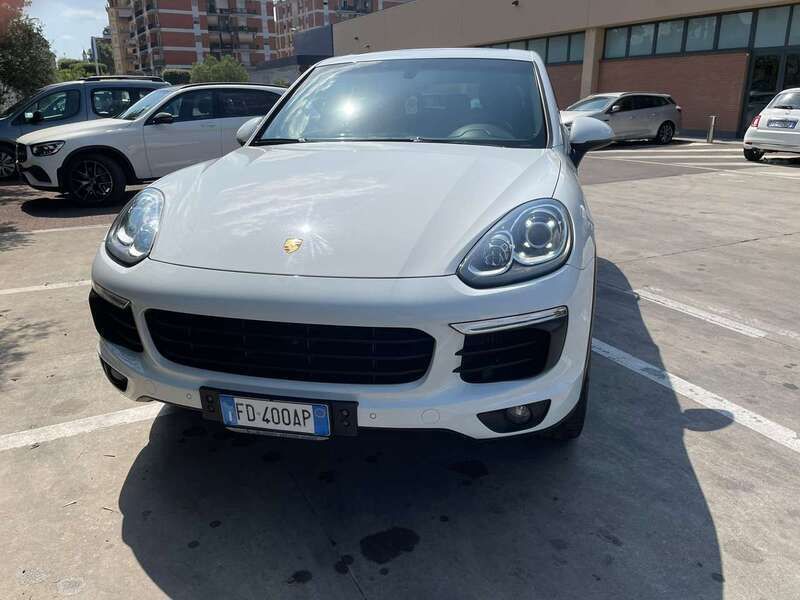 Usata Porsche Cayenne 250 CV (183 kW) 2016 Bianco SUV
