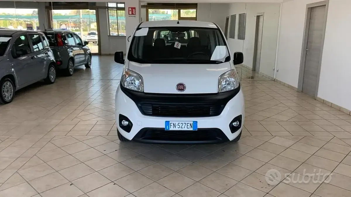 Usata Fiat Qubo Lounge 70 CV (51 kW) 2018 Bianco Monovolume