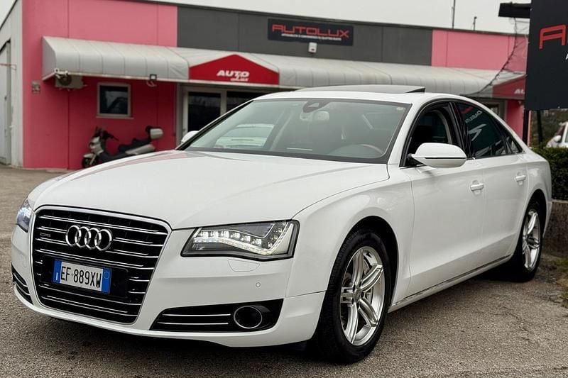 Usata Audi A8 Ambiente 351 CV (258 kW) 2011 Bianco Berlina