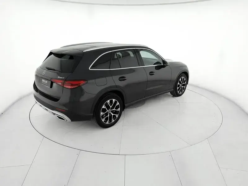 Usata Mercedes GLC220 Advanced 197 CV (144 kW) 2023 Grigio SUV