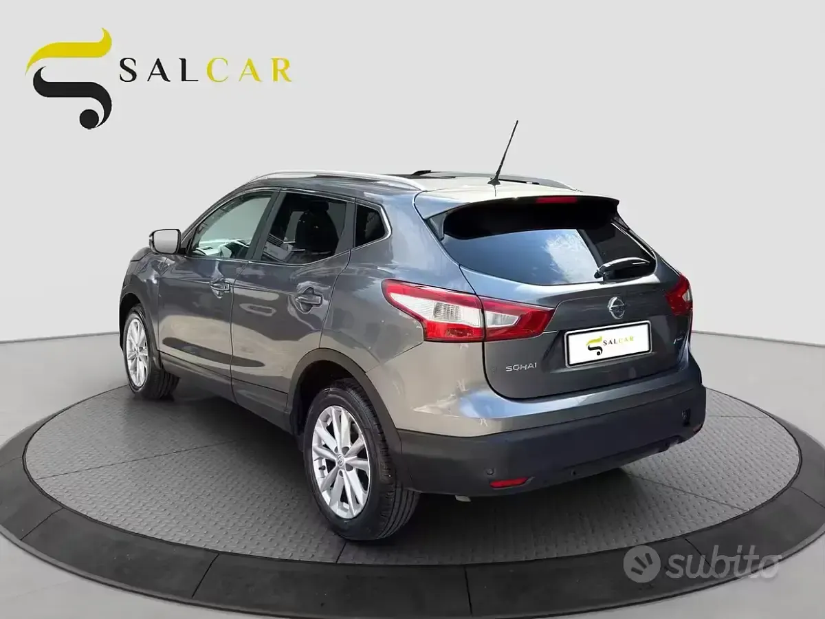 Usata Nissan Qashqai Tekna 110 CV (80 kW) 2015 Grigio SUV