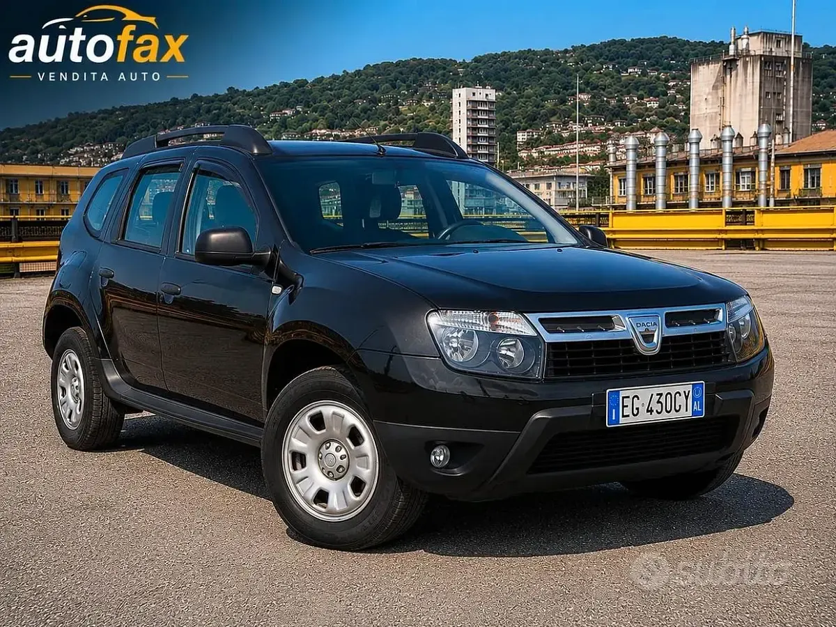Usata Dacia Duster Lauréate 110 CV (80 kW) 2011 Nero SUV