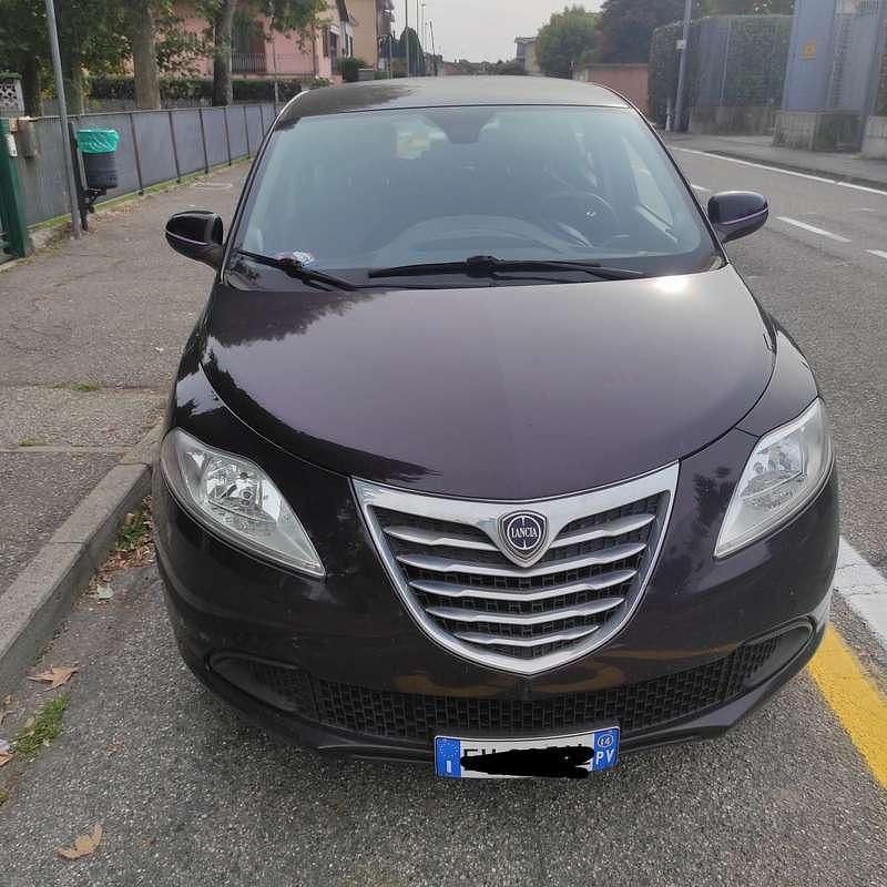 Usata Lancia Ypsilon S 69 CV (50 kW) 2014 Lilla Utilitaria
