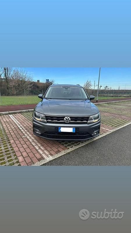 Usata VW Tiguan 150 CV (110 kW) 2019 Grigio SUV