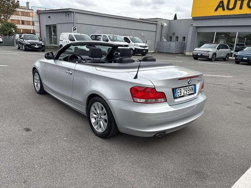 Usata BMW 118 Cabriolet 143 CV (105 kW) 2010 Grigio Cabrio