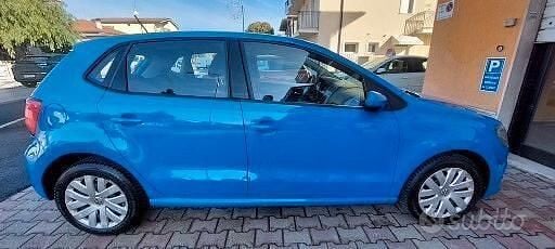 Usata VW Polo 75 CV (55 kW) 2014 Blu Berlina