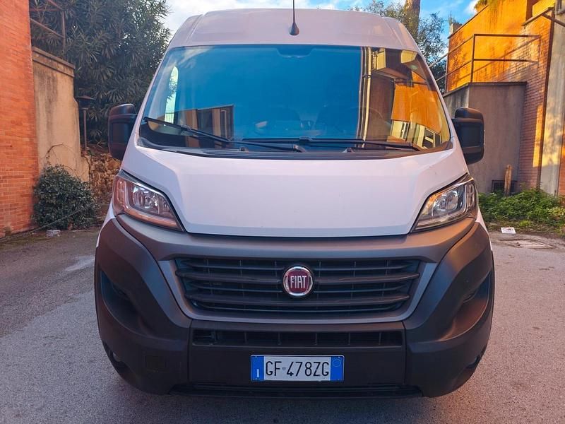 Usata Fiat Ducato 33 140 CV (102 kW) 2021 Bianco Furgone
