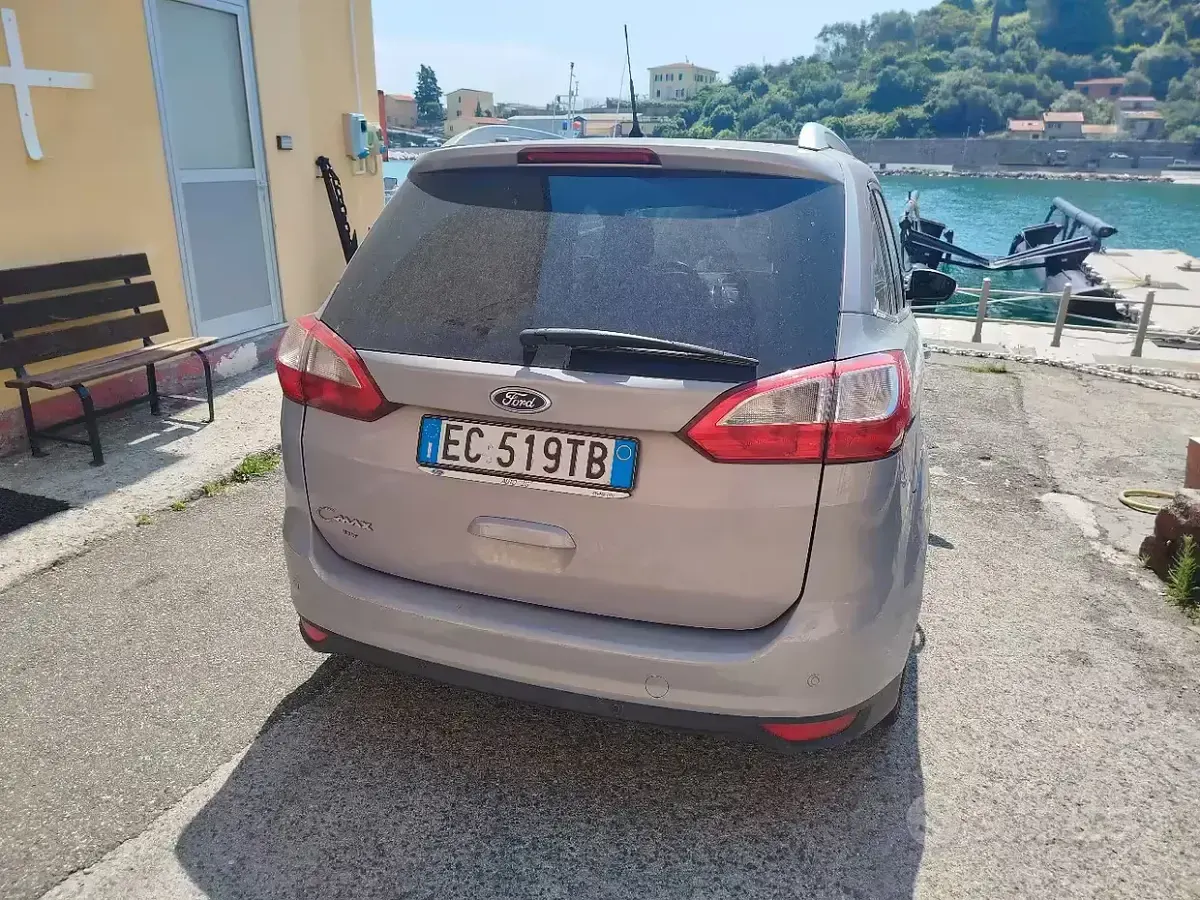 Usata Ford Grand C-Max 115 CV (84 kW) 2011 Grigio Monovolume