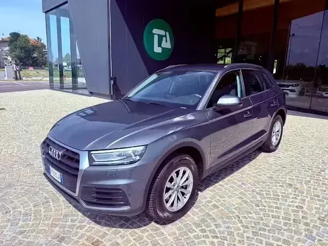 Usata Audi Q5 163 CV (119 kW) 2019 Grigio scuro SUV