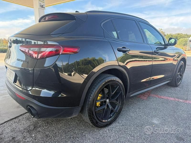 Usado Alfa Romeo Stelvio Tech Edition 190 CV (139 kW) 2019 Negro SUV