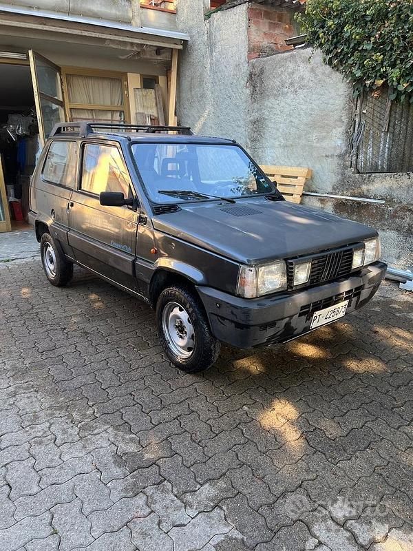 Usata Fiat Panda 4x4 50 CV (36 kW) 1993 Grigio Utilitaria