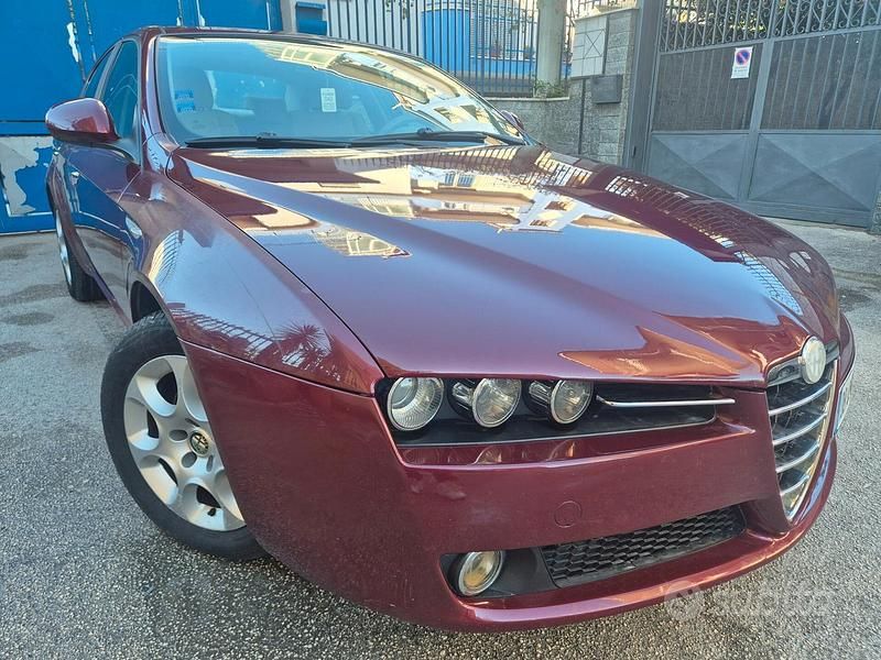 Marrone Usata 2007 Alfa Romeo 159 Tre volumi | 2500 € (Ottimo prezzo) - Immagine 1/4
