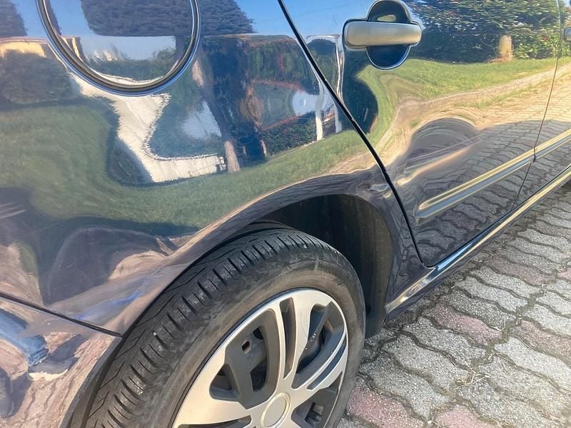 Usata Skoda Fabia 75 CV (55 kW) 2004 Blu Berlina