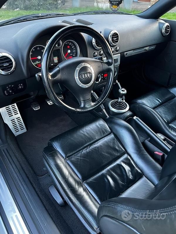 Usata Audi TT 225 CV (165 kW) 2003 Grigio Coupé