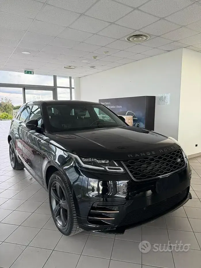 Usata Land Rover Range Rover Velar R-Dynamic 241 CV (177 kW) 2019 Nero SUV