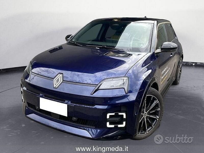 Usata Renault R5 Komfort 77 kW (106 CV) 2024 Blu/azzurro Utilitaria