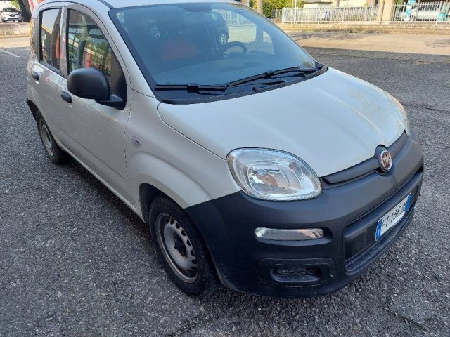 Bianco pastello Usata 2016 Fiat Panda Pop Due volumi | 6500 € (Ottimo prezzo) - Immagine 1/4