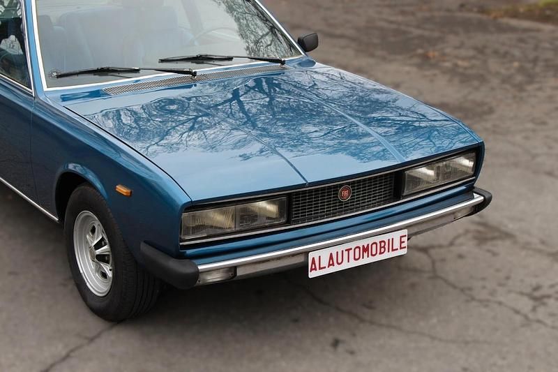 Usata Fiat 130 164 CV (120 kW) 1974 Blu Coupé