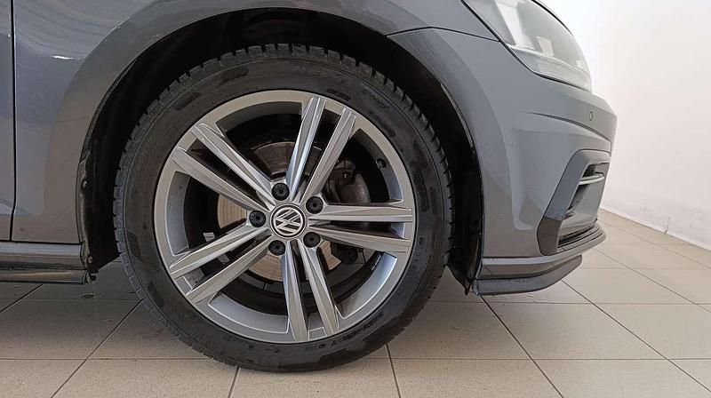 Second-hand VW Golf VII Sportline 116 CP (85 kW) 2019 Gri Berlinǎ