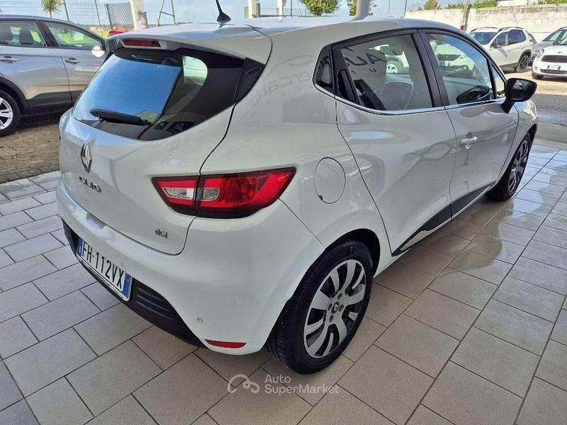 Usata Renault Clio IV Zen 75 CV (55 kW) 2017 Bianco Berlina