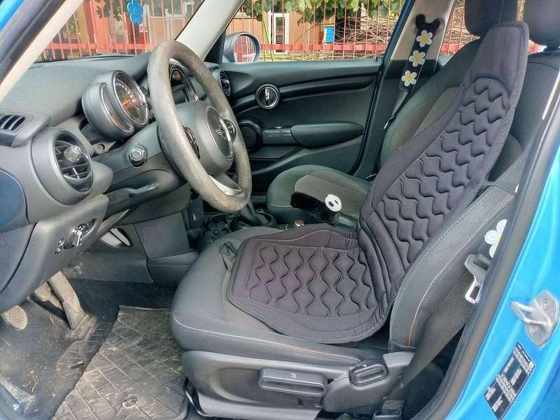 Usata Mini ONE 75 CV (55 kW) 2018 Blu/azzurro Utilitaria