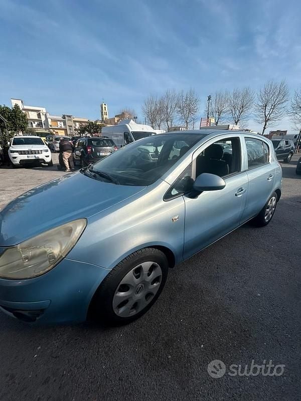 Usata Opel Corsa 80 CV (58 kW) 2009 Blu Berlina