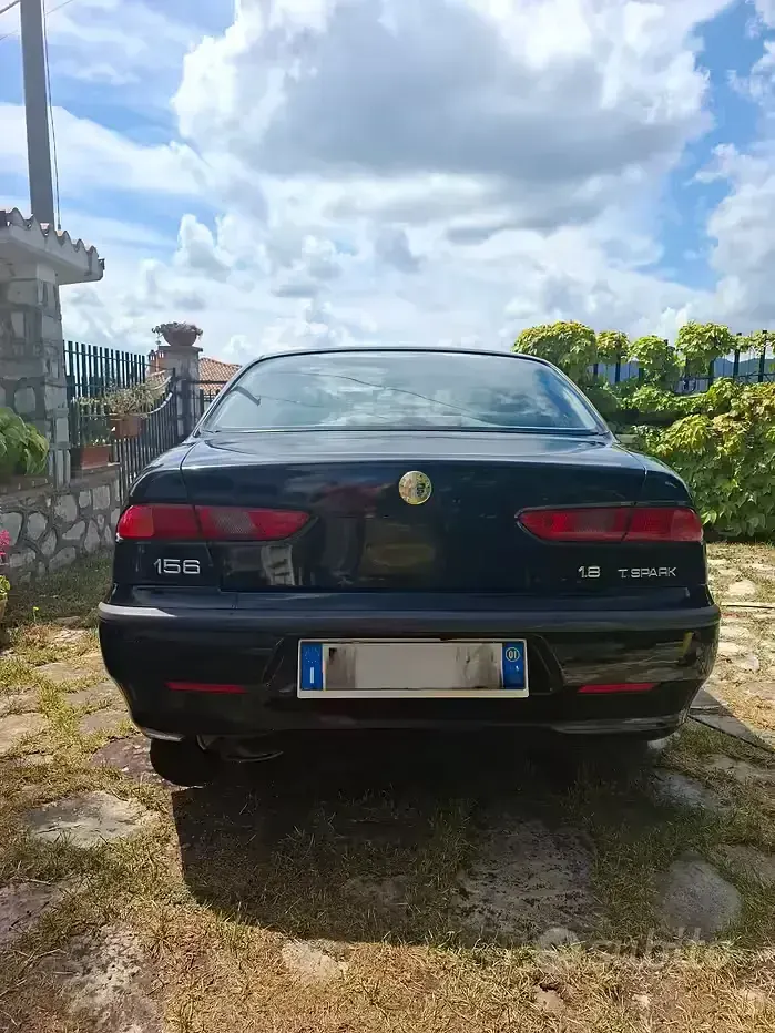 Usata Alfa Romeo 156 144 CV (105 kW) 2000 Nero Berlina