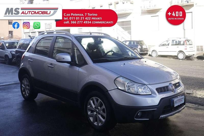 Grigio Usata 2012 Fiat Sedici Dynamic SUV | 3900 € (Buon prezzo) - Immagine 1/4