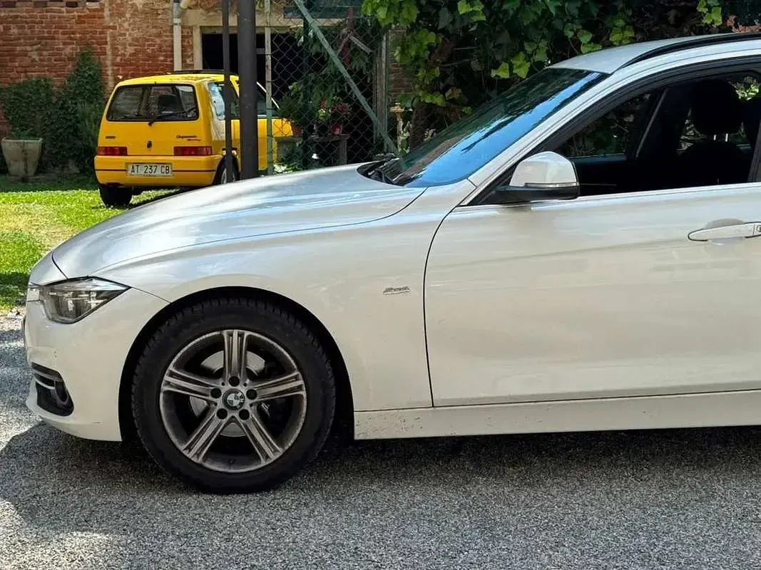 Usata BMW 318 Sport Line 150 CV (110 kW) 2018 Bianco Station wagon