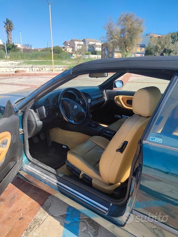Usata BMW 320 Cabriolet 150 CV (110 kW) 1995 Verde Cabrio