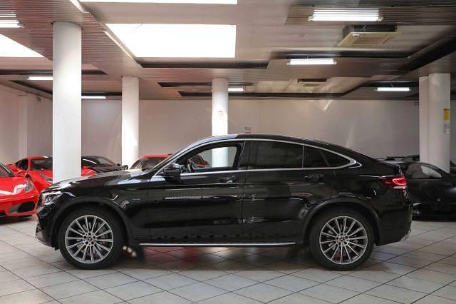 Usata Mercedes GLC300 AMG line 320 CV (235 kW) 2020 Nero ossidiana Coupé