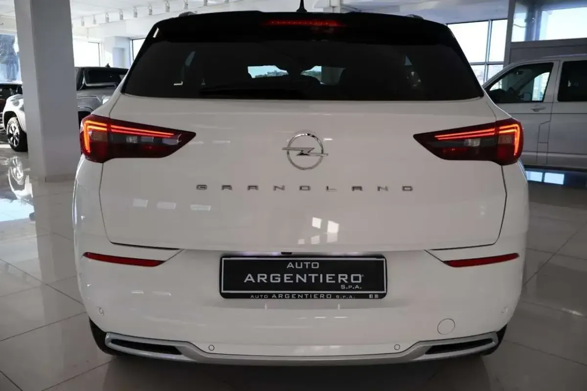 Usata Opel Grandland X Ultimate 131 CV (96 kW) 2024 Bianco SUV