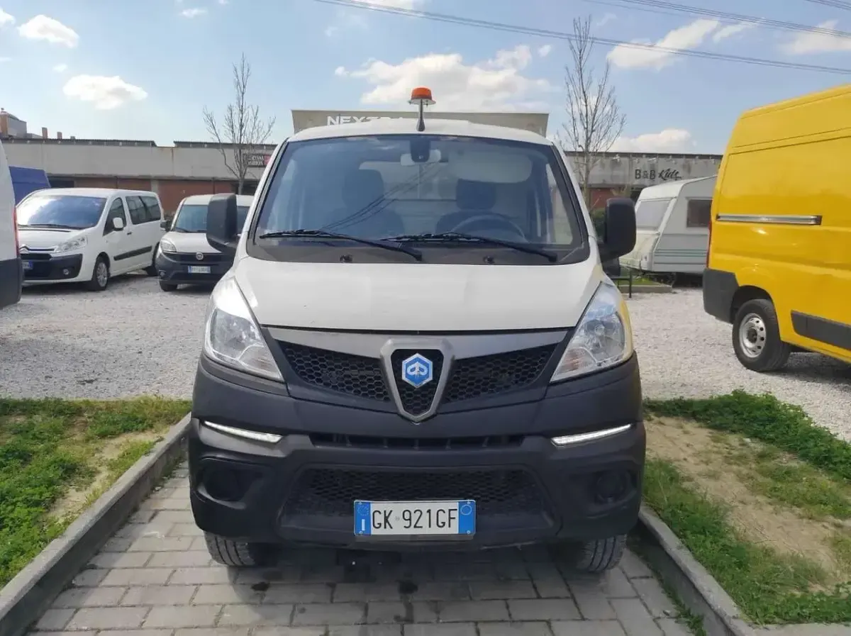 Usata Piaggio Porter 102 CV (75 kW) 2022 Bianco Furgone