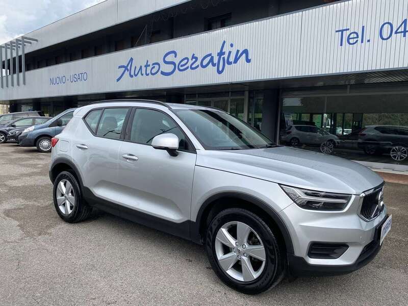 Argento Usata 2019 Volvo XC40 Business Edition SUV | 13.500 € (Super prezzo) - Immagine 1/3