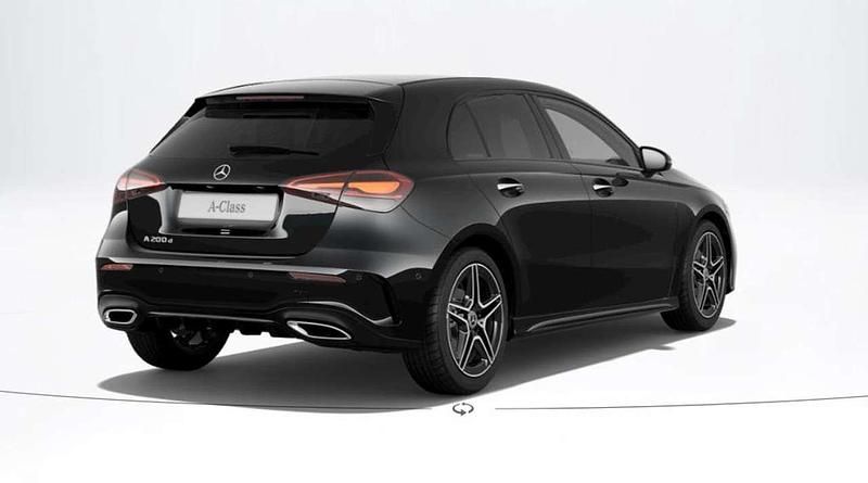 Nuova Mercedes A200 Advanced Plus 150 CV (110 kW) 2026 Vernice nero cosmo Berlina