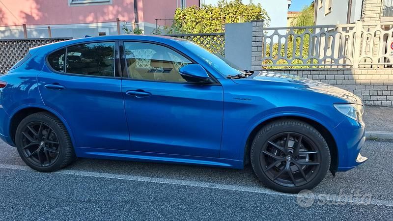 Usata Alfa Romeo Stelvio Veloce 210 CV (154 kW) 2020 Blu SUV